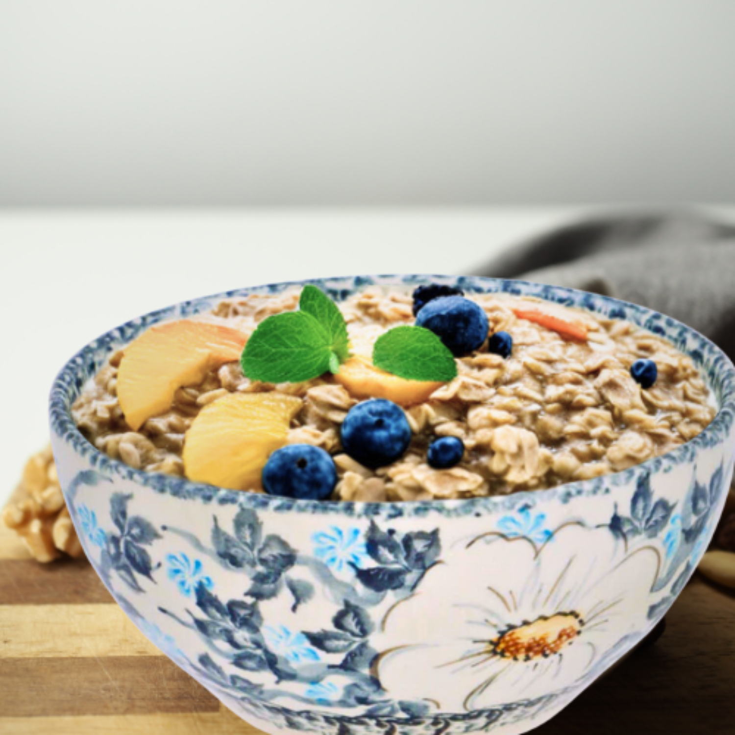 "Innocence" 6" Polish pottery bowl by Ceramika Bona